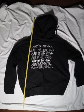 Bts bangtan pullover hoodie map of soul tour mots size large sweater large